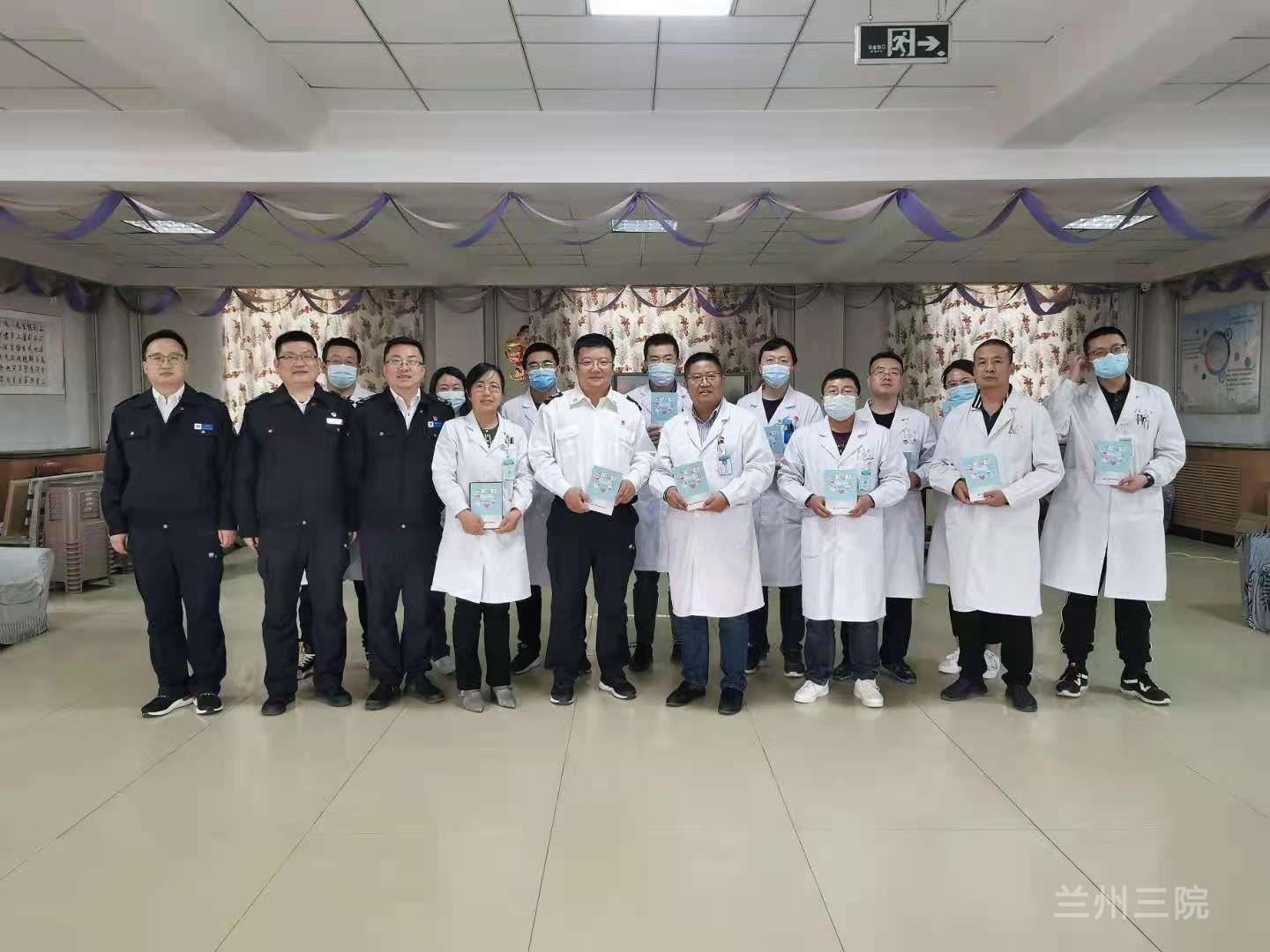 1618998500715003151.jpg 1618998500715003151.jpg