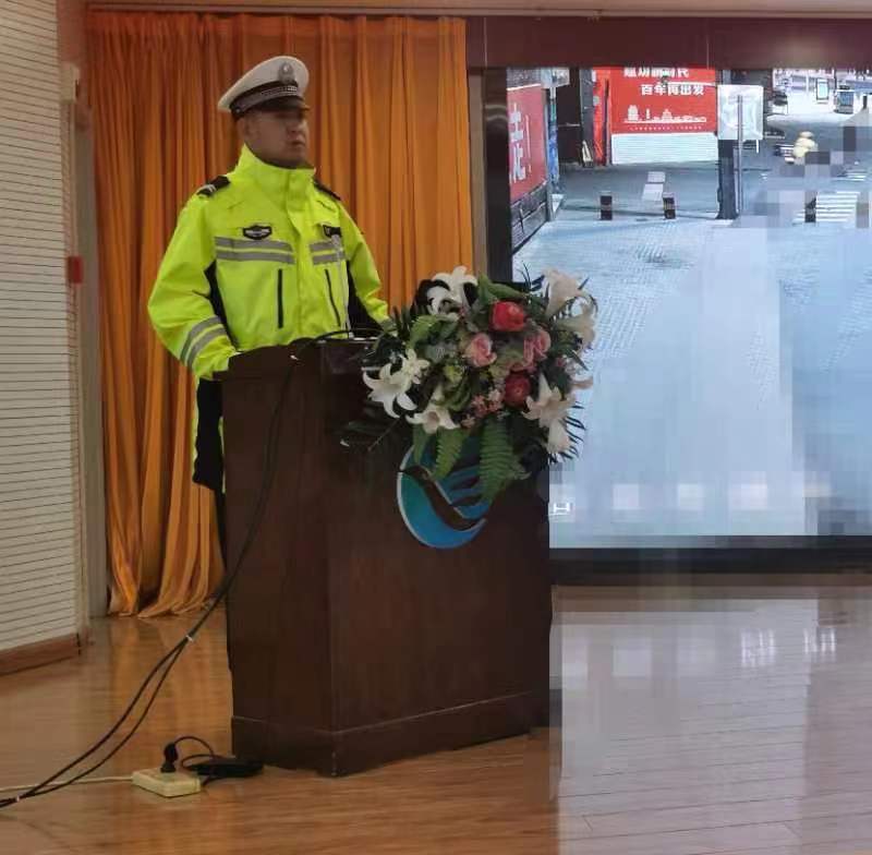 1700101300798033788.jpg 1700101300798033788.jpg