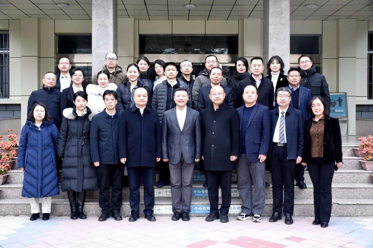 1737354170095078388.jpg 1737354170095078388.jpg