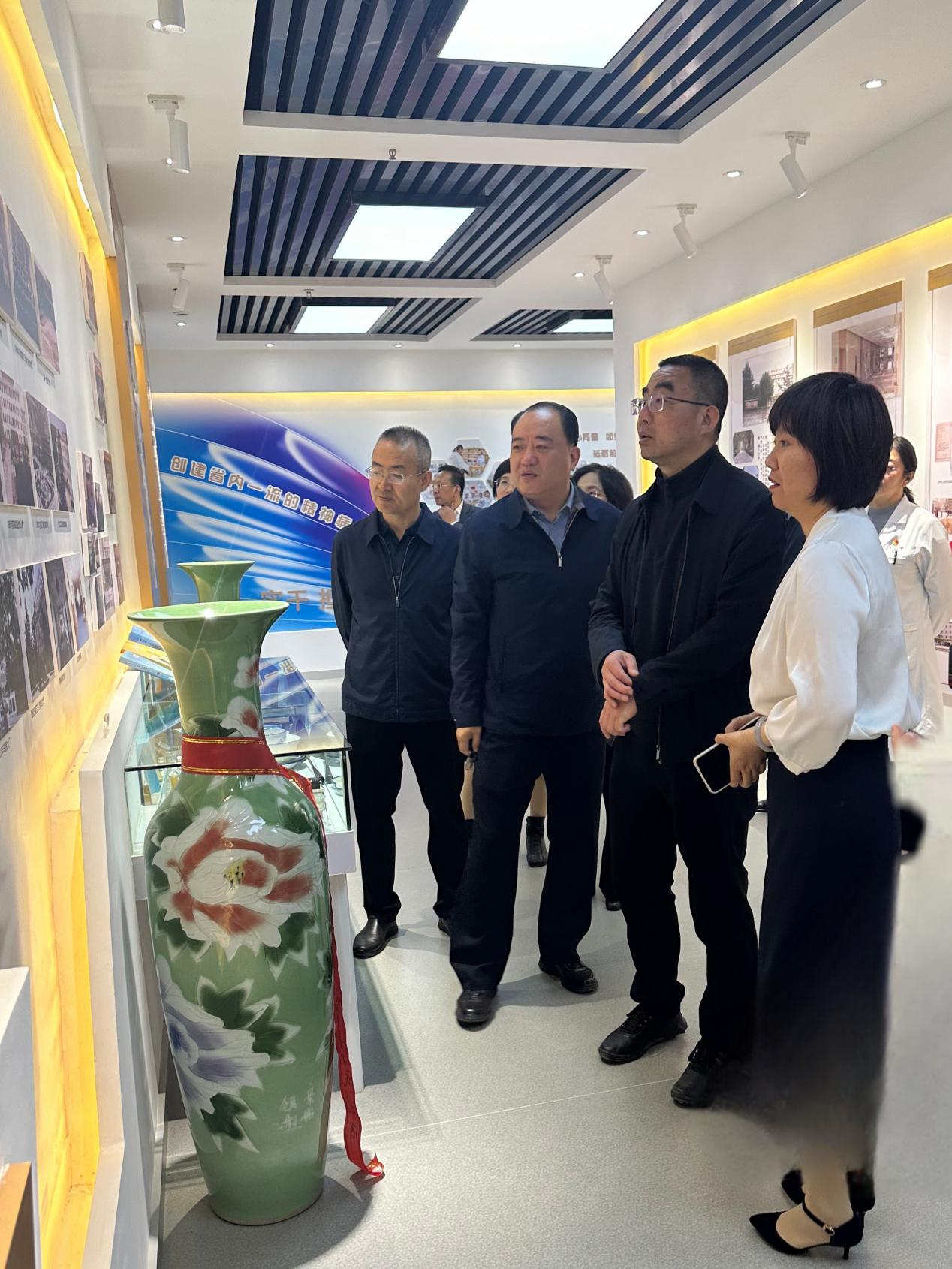 1746664559930045201.png 1746664559930045201.png